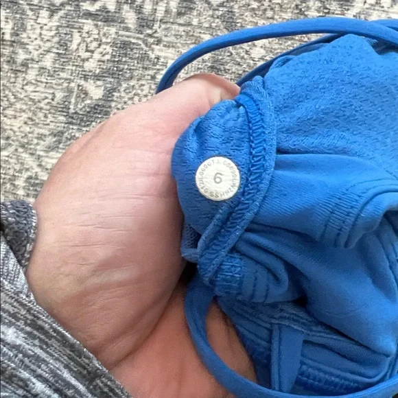 Lululemon ‘Free to be Wild’ long lines bra | size 6 - Picture 4 of 4